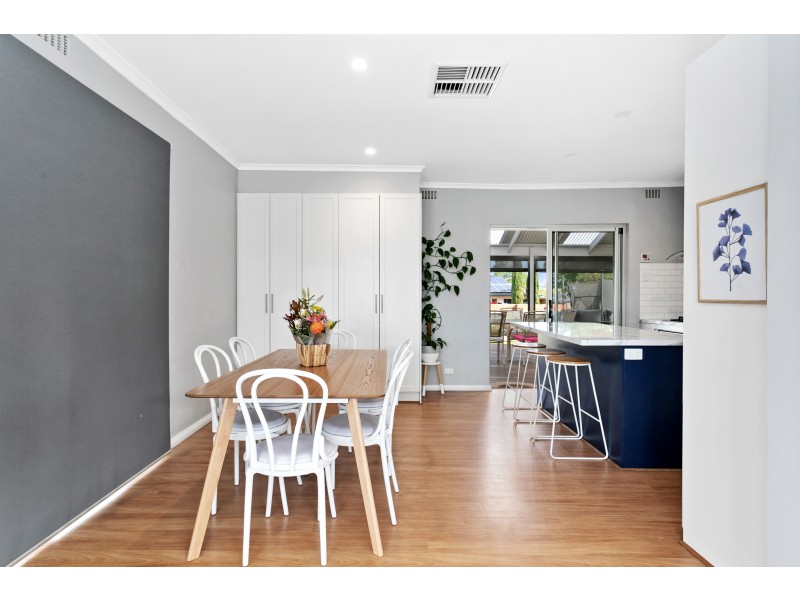 8 Wahratta Avenue, Morphett Vale SA 5162