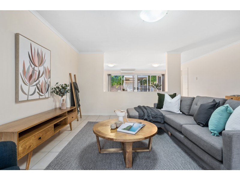 2 Goshawk Walk, Aldinga Beach SA 5173