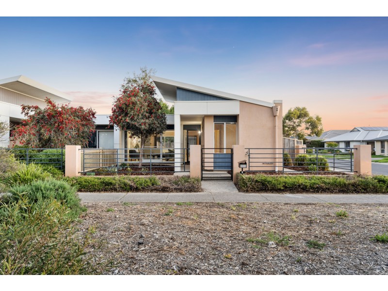2 Goshawk Walk, Aldinga Beach SA 5173