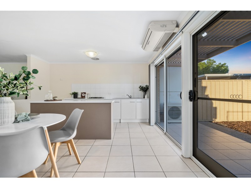 2 Goshawk Walk, Aldinga Beach SA 5173