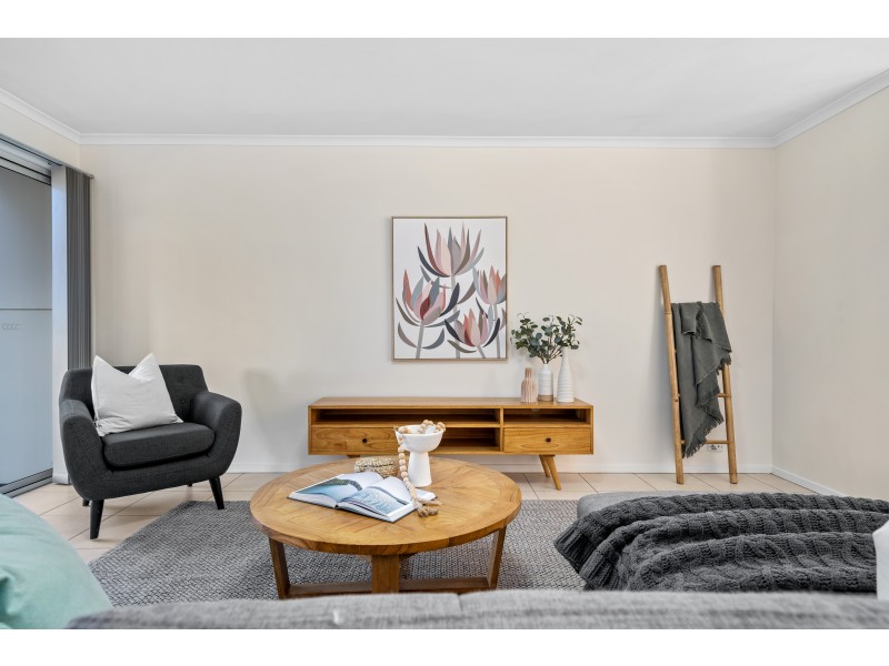 2 Goshawk Walk, Aldinga Beach SA 5173