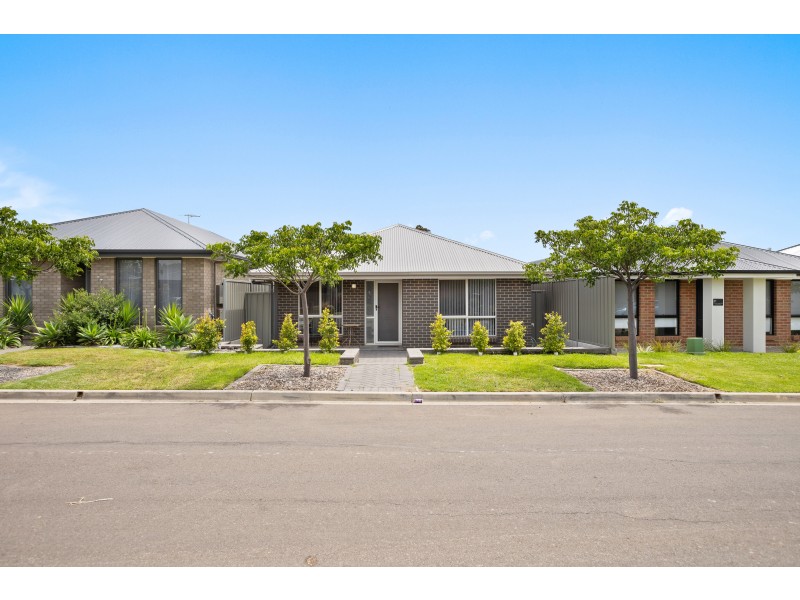 19 Hindmarsh Street, Seaford Heights SA 5169