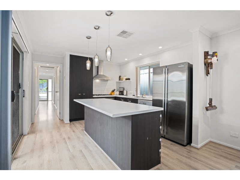 19 Hindmarsh Street, Seaford Heights SA 5169