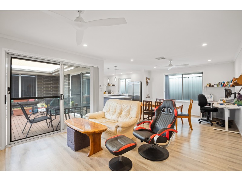 19 Hindmarsh Street, Seaford Heights SA 5169