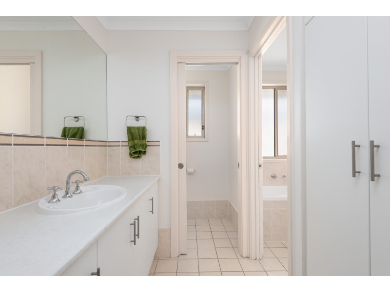 2 Anderson Court, Mount Compass SA 5210