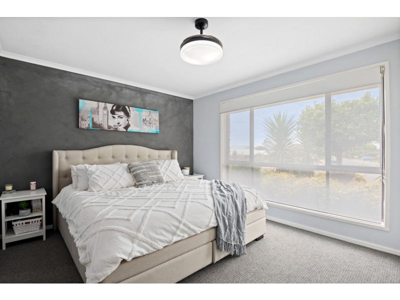 7 Clydesdale Court, Woodcroft SA 5162