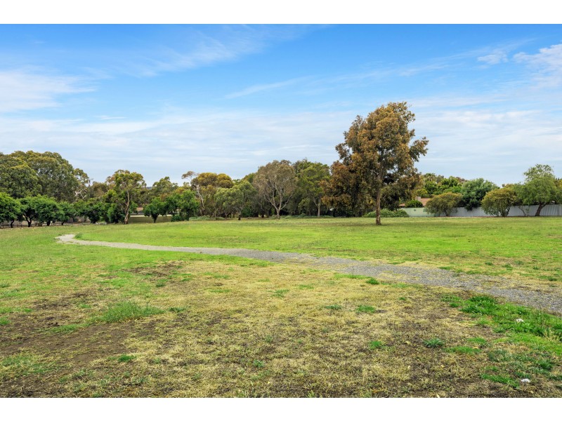 36 Ellis Avenue, Morphett Vale SA 5162