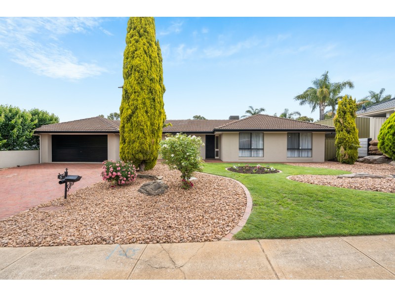 5 Mustang Crescent, Woodcroft SA 5162