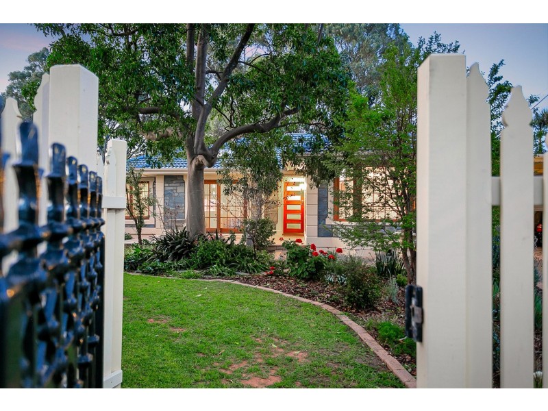 5 Pembry Crescent, Morphett Vale SA 5162