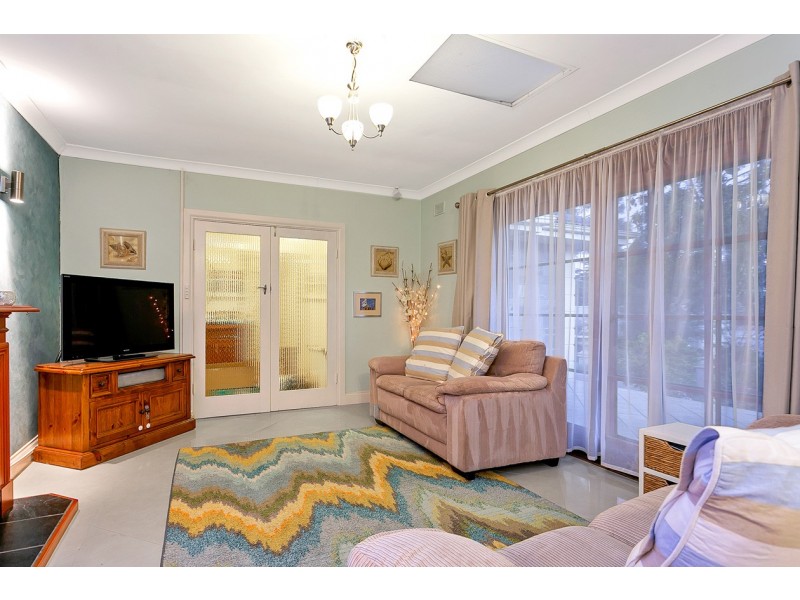 5 Pembry Crescent, Morphett Vale SA 5162