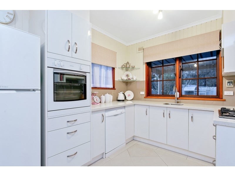 5 Pembry Crescent, Morphett Vale SA 5162