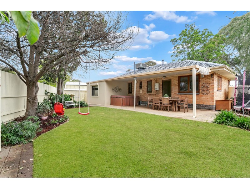 5 Pembry Crescent, Morphett Vale SA 5162