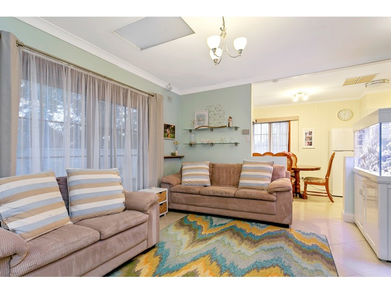 5 Pembry Crescent, Morphett Vale SA 5162