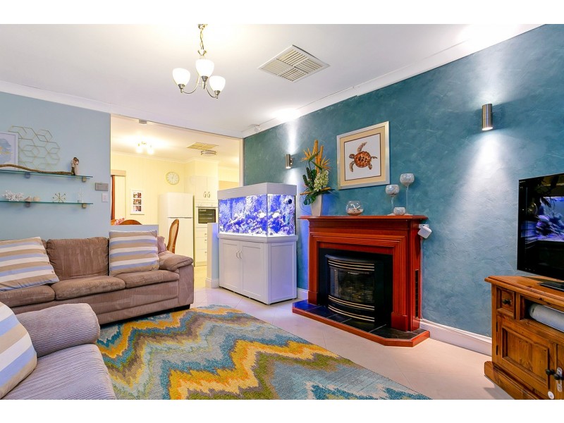 5 Pembry Crescent, Morphett Vale SA 5162