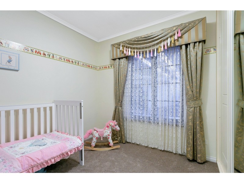 5 Pembry Crescent, Morphett Vale SA 5162