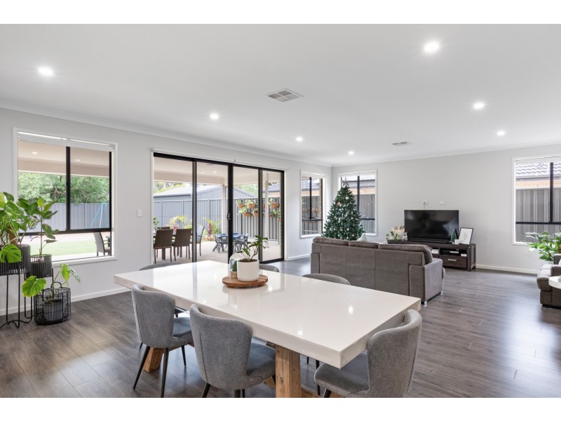 19 John Circuit, Angle Vale SA 5117