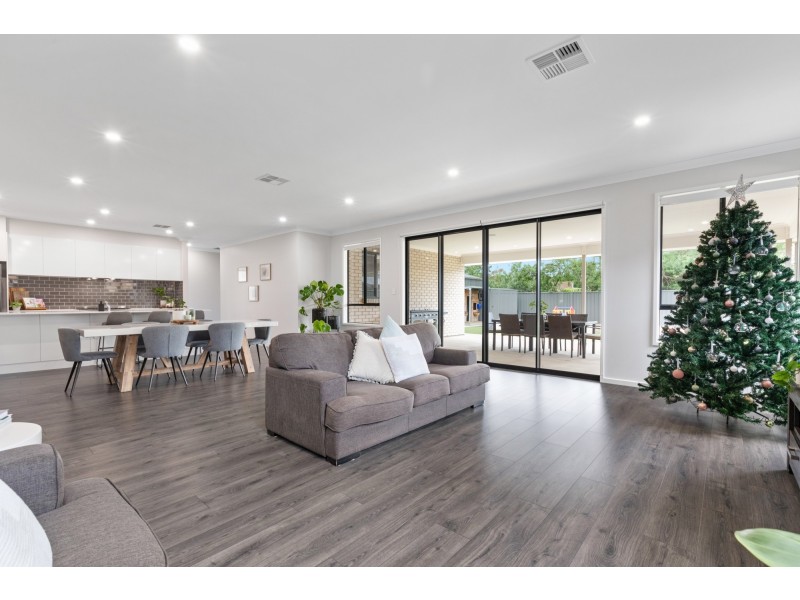 19 John Circuit, Angle Vale SA 5117