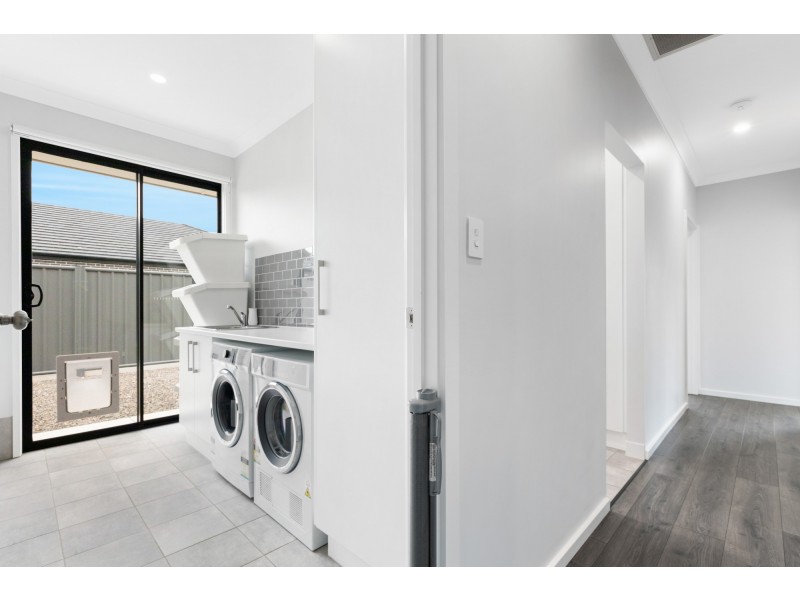 19 John Circuit, Angle Vale SA 5117