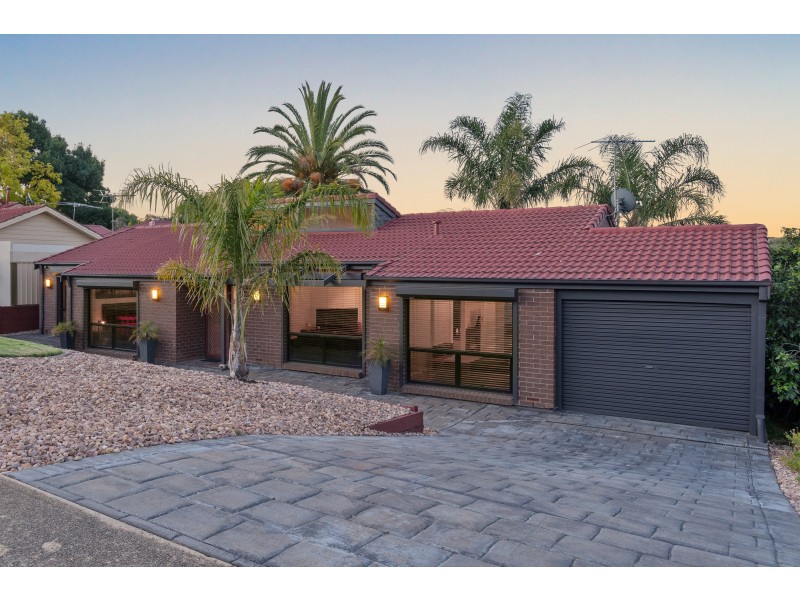50 Doulton Drive, Trott Park SA 5158