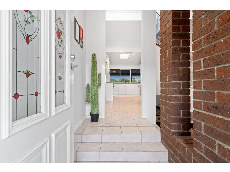 50 Doulton Drive, Trott Park SA 5158