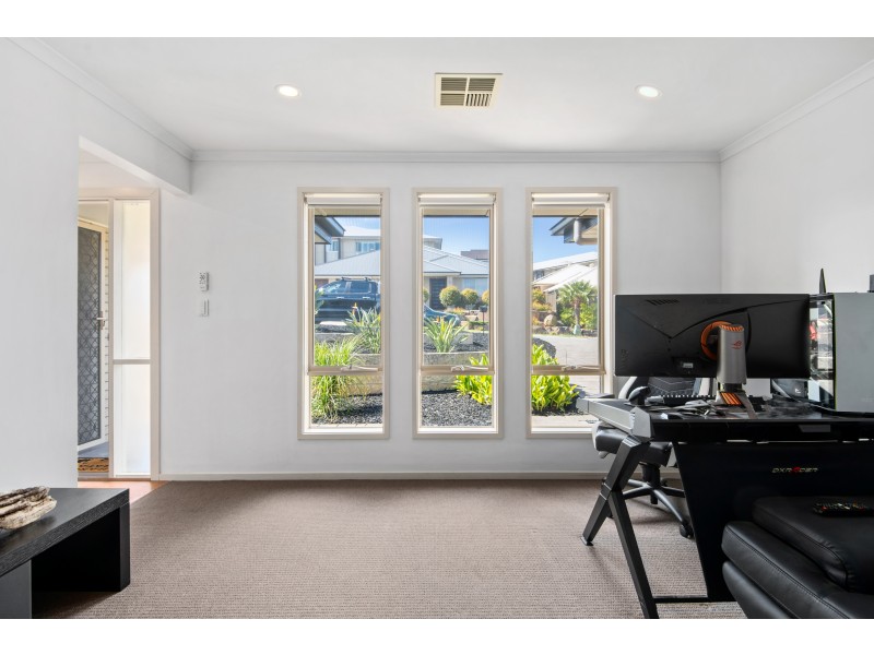 7 Bayley Circuit, Trott Park SA 5158