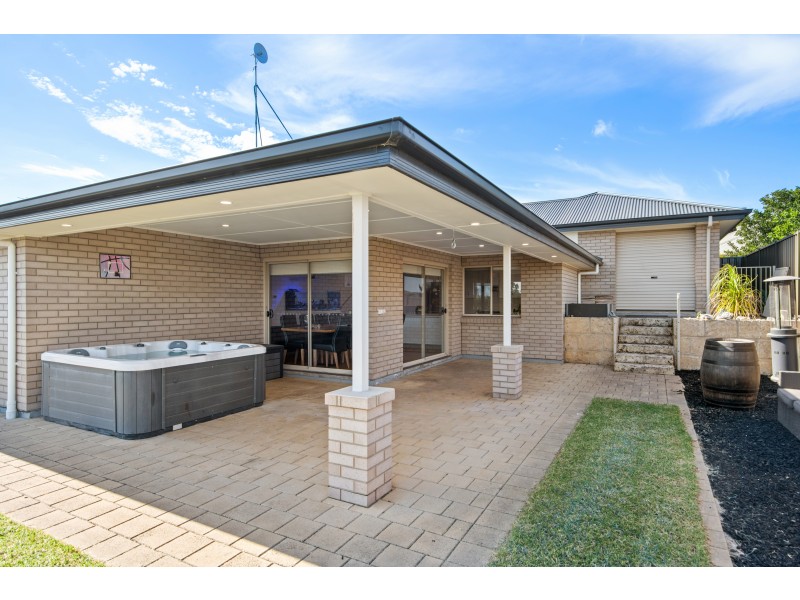 7 Bayley Circuit, Trott Park SA 5158