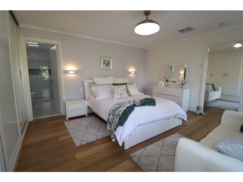 38 Wyndham Drive, Coromandel Valley SA 5051