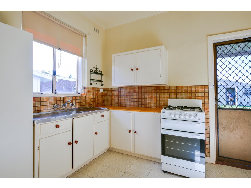 14 Riesling Avenue, Glengowrie SA 5044