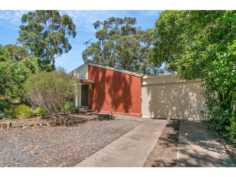 13 Redcraze Street, Aberfoyle Park SA 5159