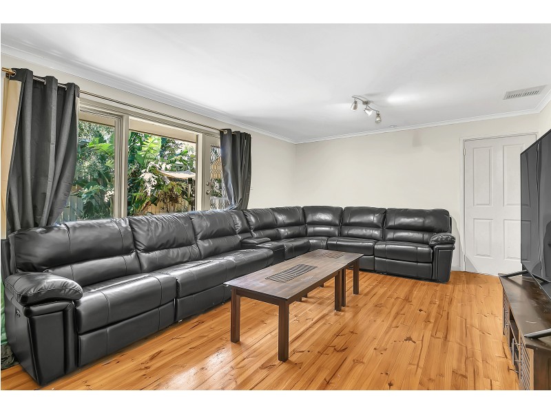 13 Redcraze Street, Aberfoyle Park SA 5159