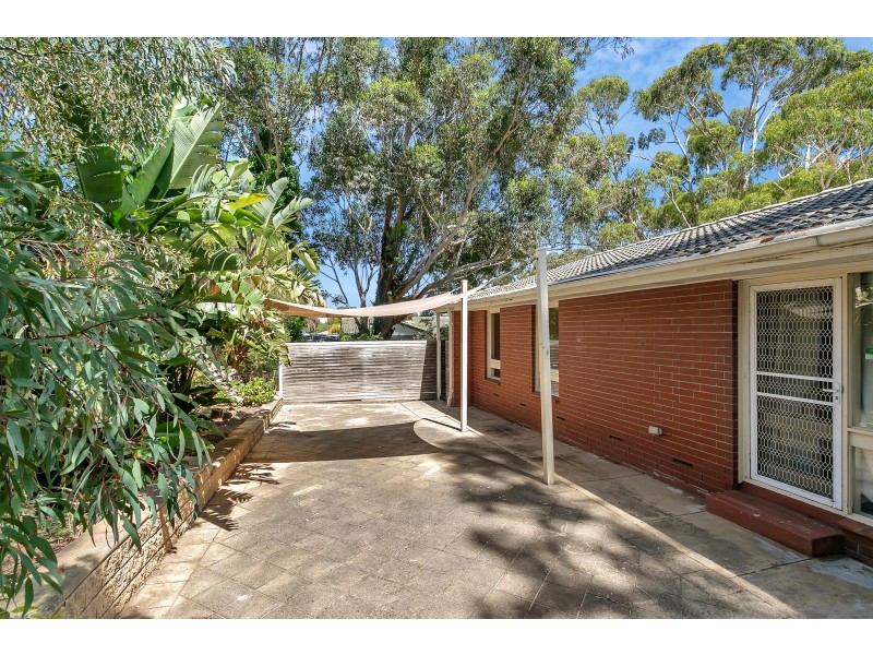 13 Redcraze Street, Aberfoyle Park SA 5159