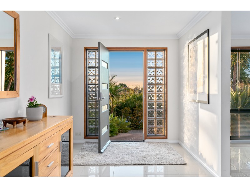 4 Tornado Avenue, Hallett Cove SA 5158