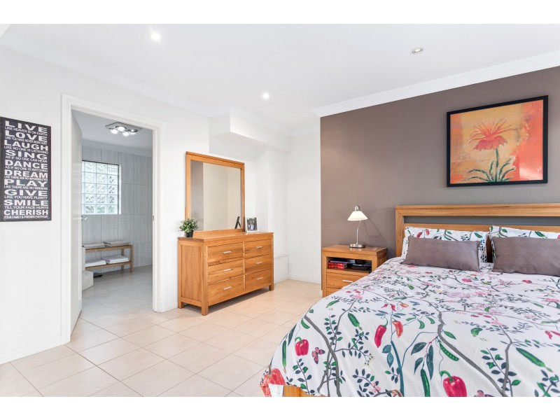 4 Tornado Avenue, Hallett Cove SA 5158