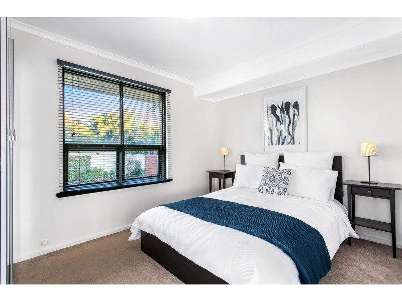 4 Tornado Avenue, Hallett Cove SA 5158