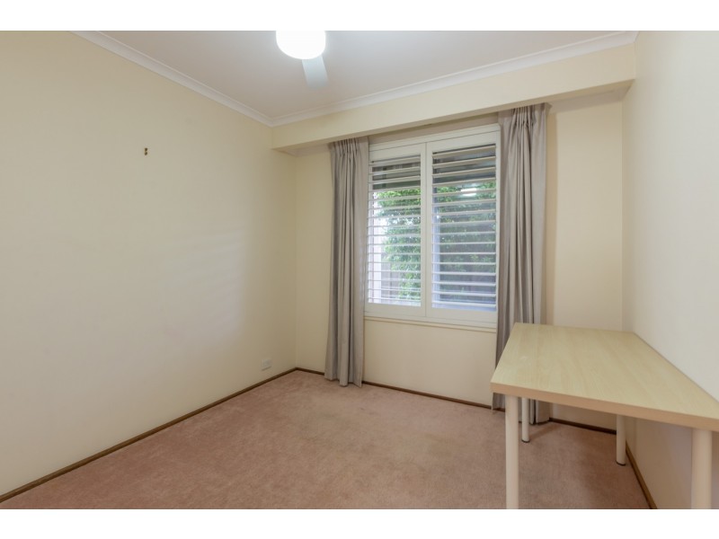 6 Arthur Court, Woodcroft SA 5162