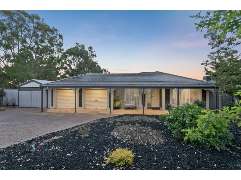 10 Foxfield Drive, Onkaparinga Hills SA 5163