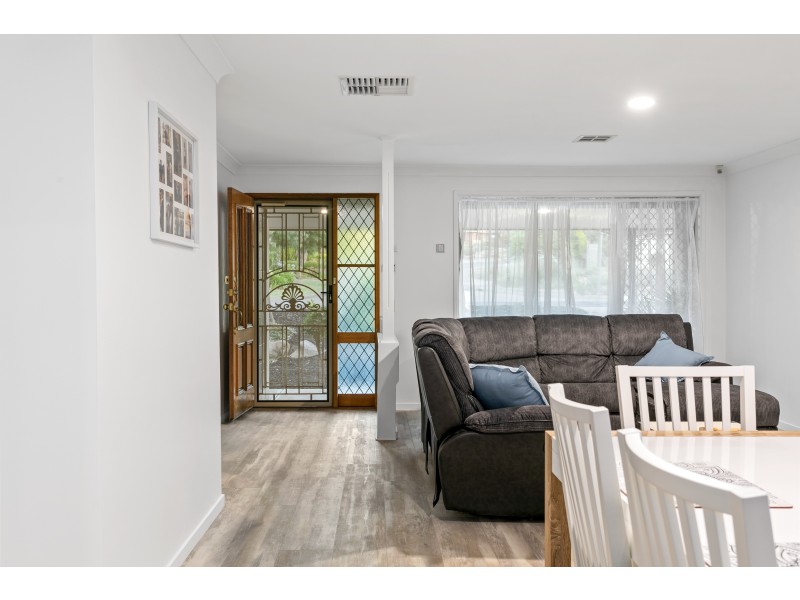 10 Foxfield Drive, Onkaparinga Hills SA 5163