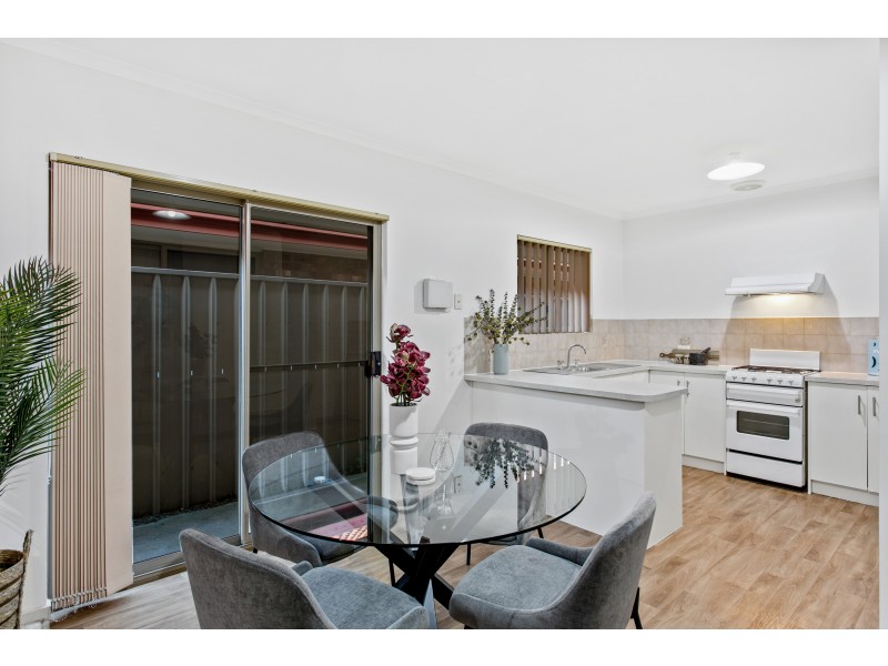 2/24 Smugglers Drive, Seaford Rise SA 5169