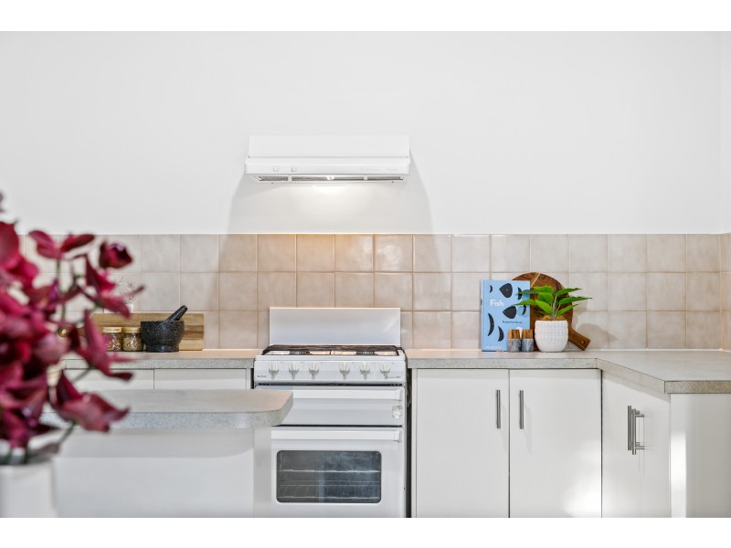 2/24 Smugglers Drive, Seaford Rise SA 5169
