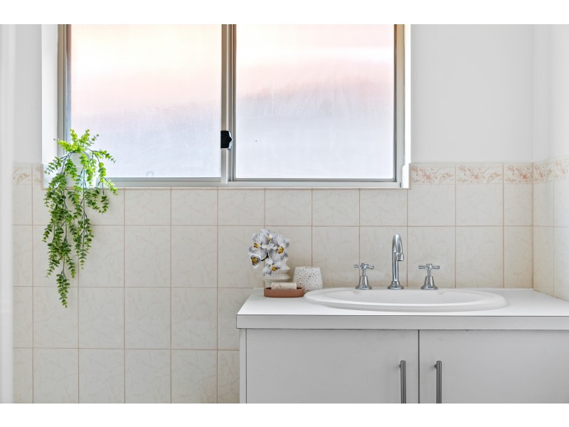 2/24 Smugglers Drive, Seaford Rise SA 5169