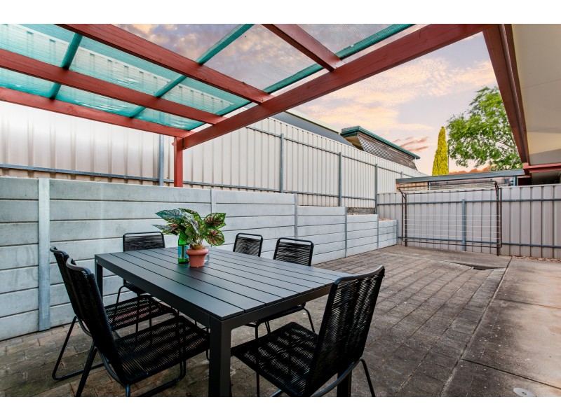 2/24 Smugglers Drive, Seaford Rise SA 5169