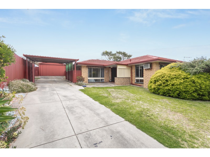 22 Avon Avenue, Morphett Vale SA 5162