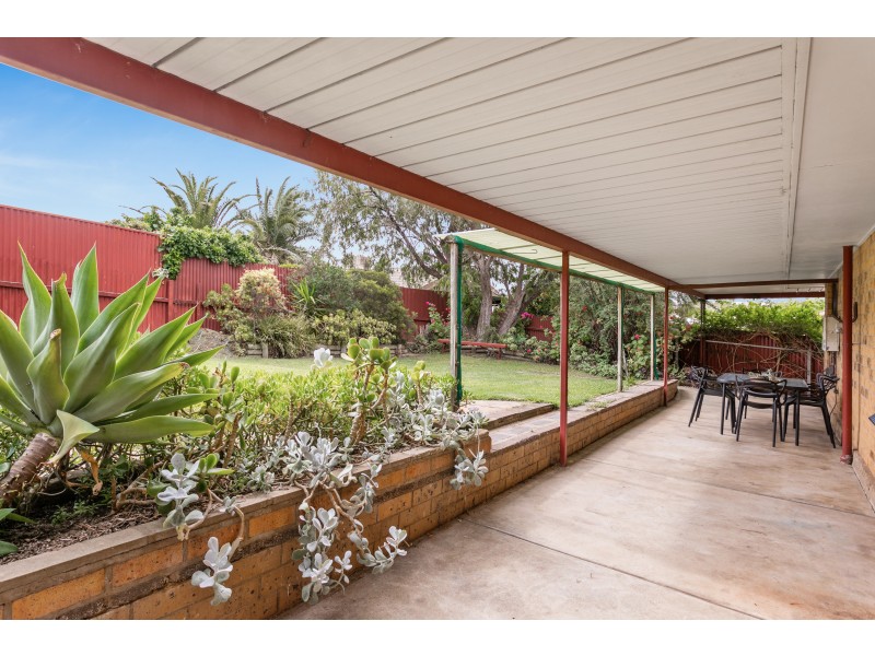 22 Avon Avenue, Morphett Vale SA 5162