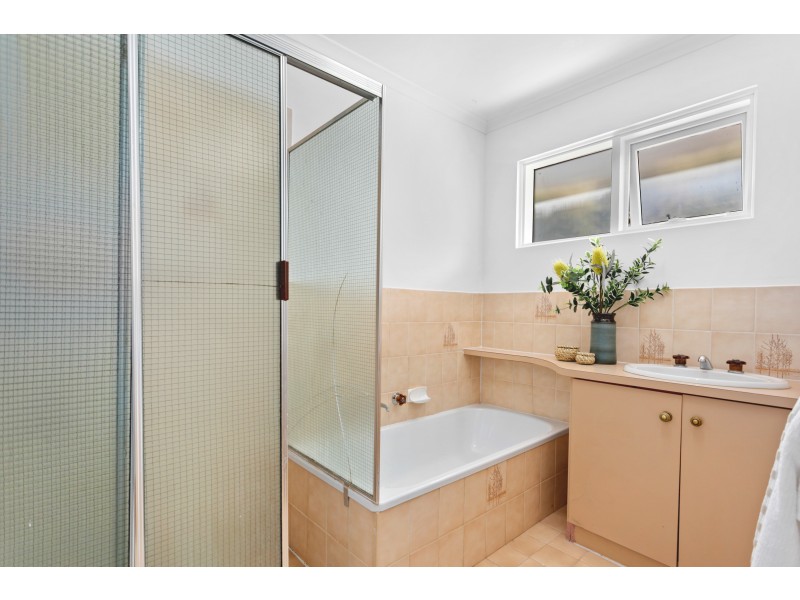 22 Paragon Avenue, Aberfoyle Park SA 5159