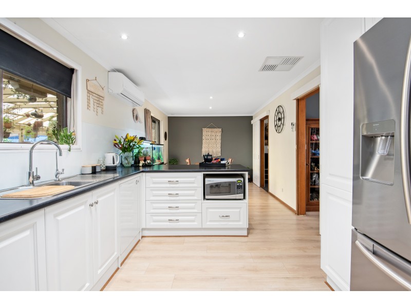 22 McBurney Crescent, Aldinga Beach SA 5173