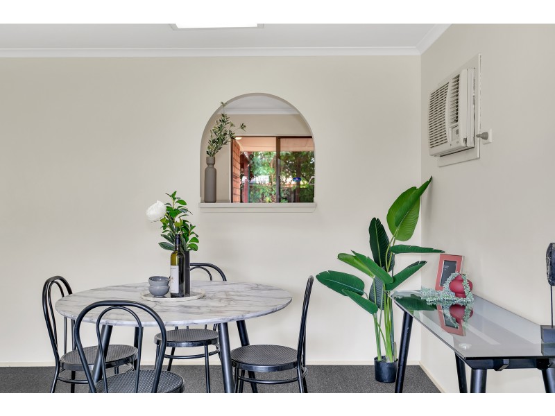 4/2 Woodcock Place, Morphett Vale SA 5162