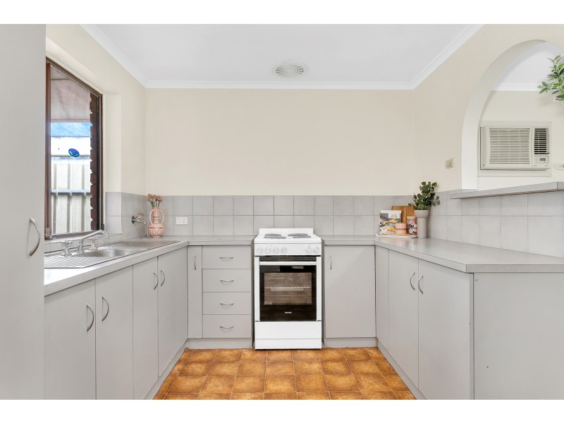 4/2 Woodcock Place, Morphett Vale SA 5162