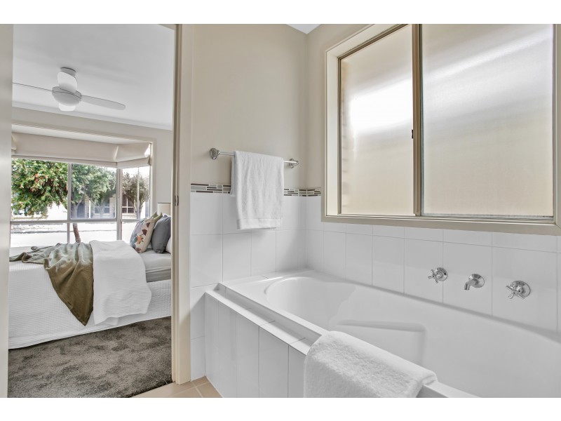 43 Nautical Circuit, Seaford Meadows SA 5169