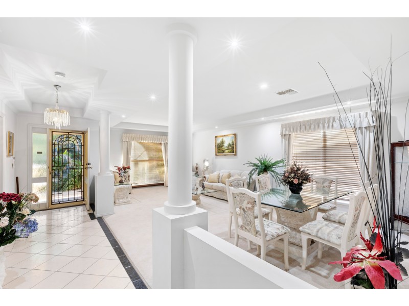 28 Jimmy Watson Drive, Woodcroft SA 5162