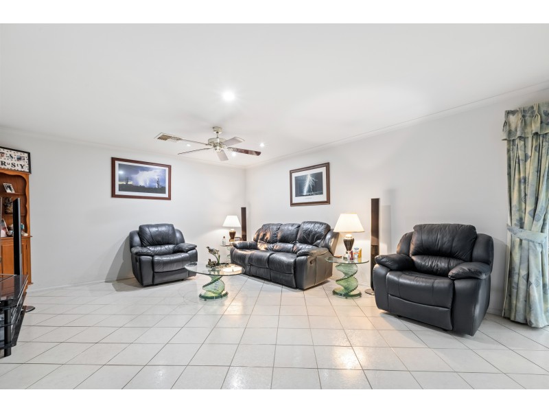 28 Jimmy Watson Drive, Woodcroft SA 5162
